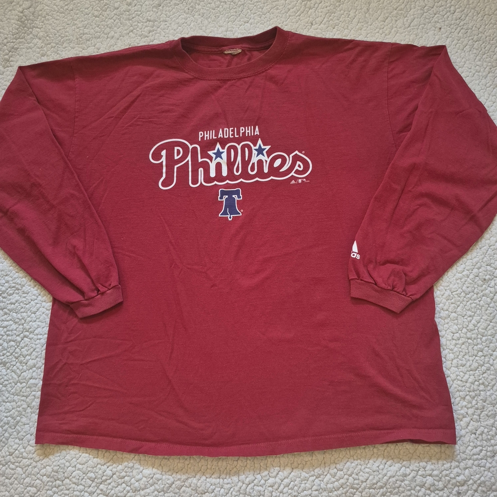 Adidas Men's Red Philadelphia Phillies Shirt